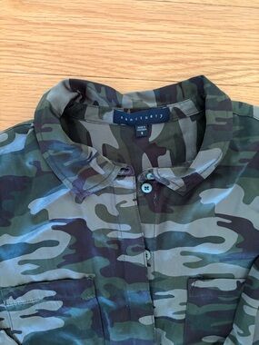 Sanctuary Camouflage Button-Down Shirt - Green/Brown